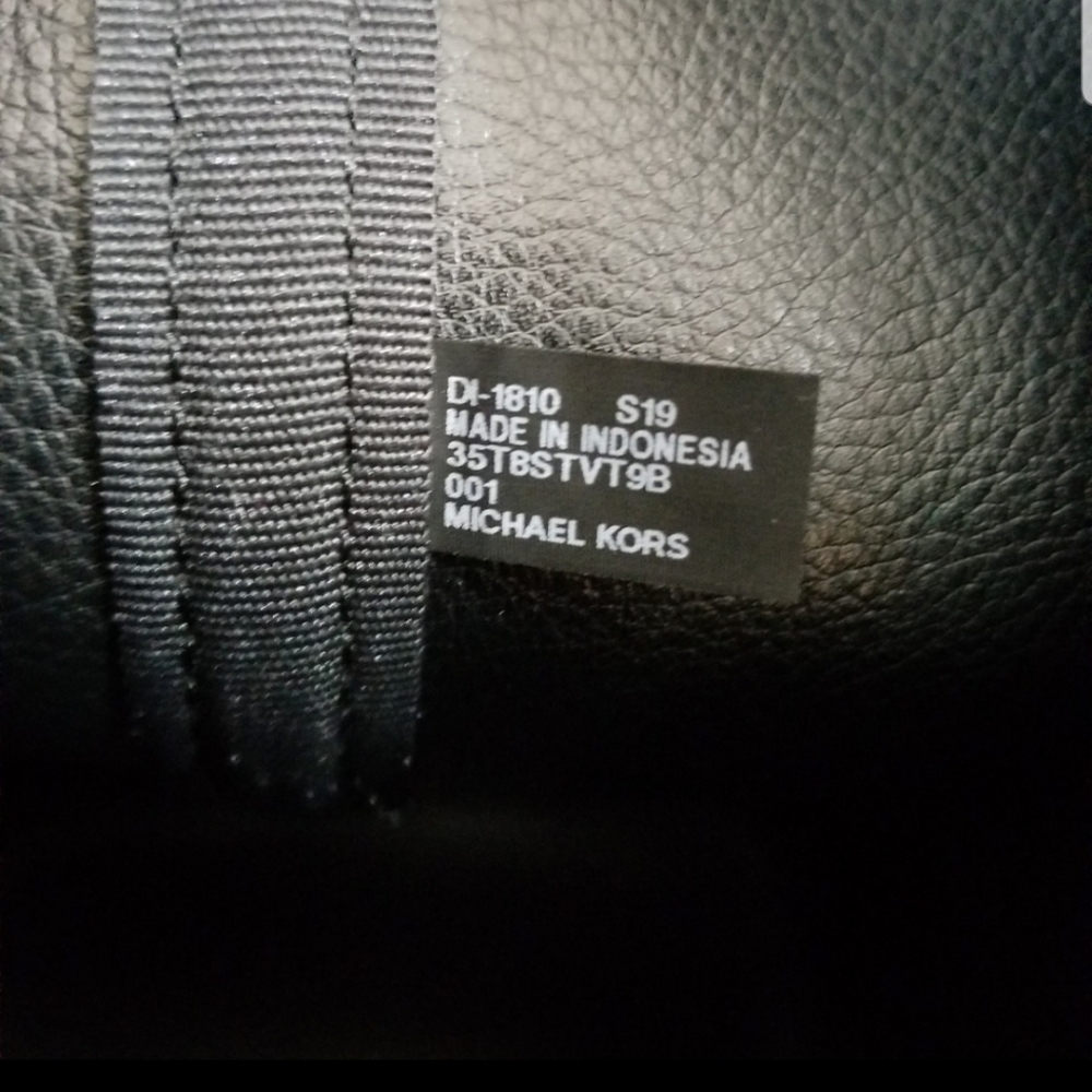 MICHAEL KORS Jet Set Travel Tote Bundle - Picture 8 of 8